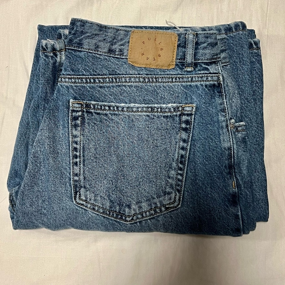 Pull & Bear Mid Rise Wide Leg Jean